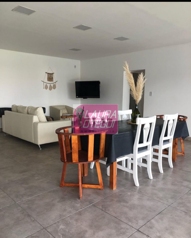 VENTA EXCELENTE CASA QUINTA EN TANDIL