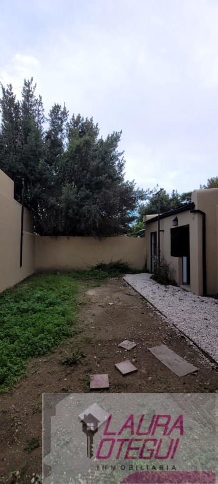 VENTA CASA 5 DORMITORIOS, 3 BAÑOS.