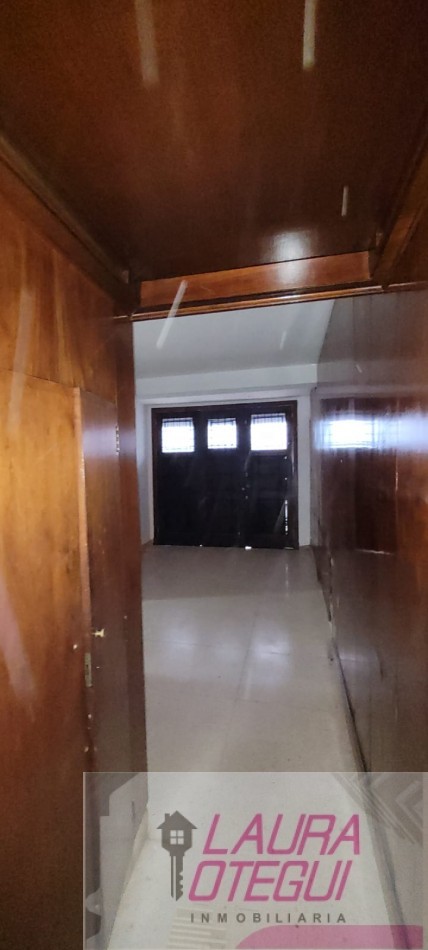 VENTA CASA 5 DORMITORIOS, 3 BAÑOS.
