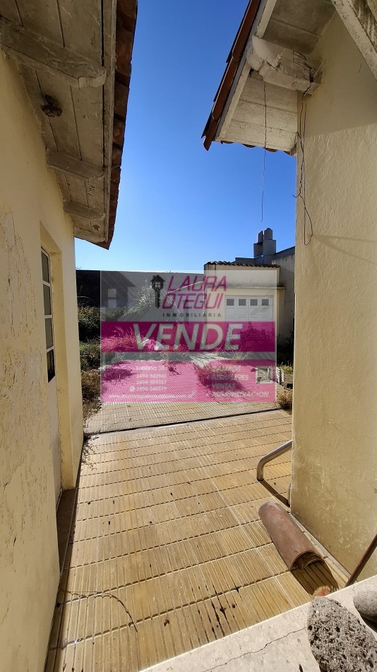VENTA - Casa de 3 Dormitorios (1 en Suite) con Garaje y Amplio Espacio Multifuncion