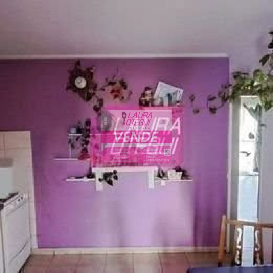 VENTA DE 2 DEPARTAMENTOS EN CONJUNTO 1 Y 2 DORMITORIOS 
