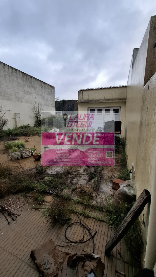 VENTA - Casa de 3 Dormitorios (1 en Suite) con Garaje y Amplio Espacio Multifuncion