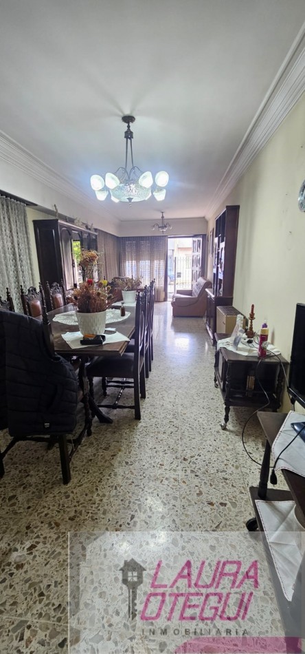 VENTA CHALET 2 DORMITORIOS, ZONA SEMICENTRICA 