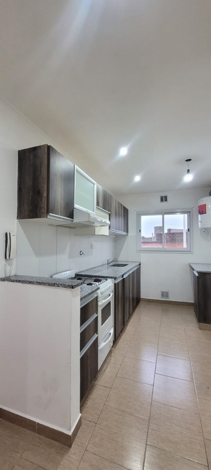 VENTA DEPTO 1 DORMITORIO SEMI CENTRICO