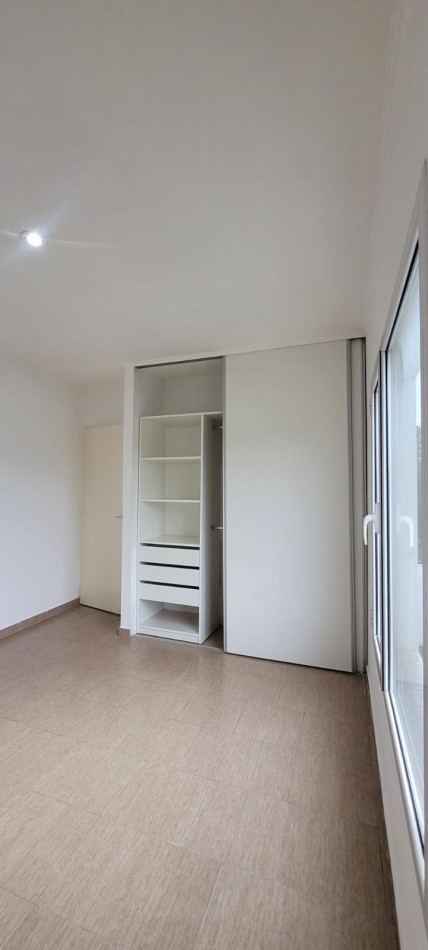 VENTA DEPTO 1 DORMITORIO SEMI CENTRICO
