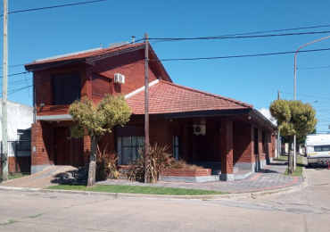 VENTA EXCELENTE CASA 4 DORMITORIOS 