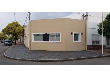 VENTA CASA SEMICENTRICA 2 DORMITORIOS 