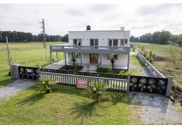 VENTA CASA QUINTA 3 DORMITORIOS LOTE DE 1000 MTS