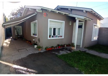 Casa semi centrica APTA CREDITO 