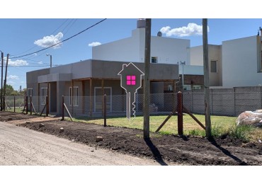 Casa a la VENTA ZONA LA RURAL