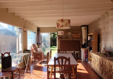 VENTA CASA 3 DORMITORIOS SOBRE LOTE DE 487 MTS