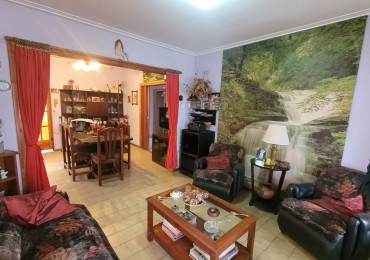 Casa Semicentrica a la VENTA